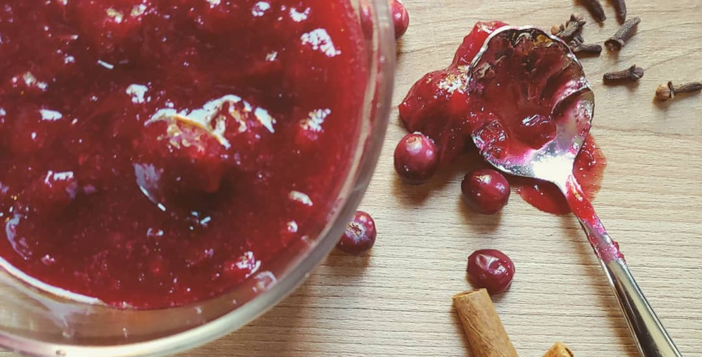 Easy and Homemade Cranberry Sauce with Maple Syrup